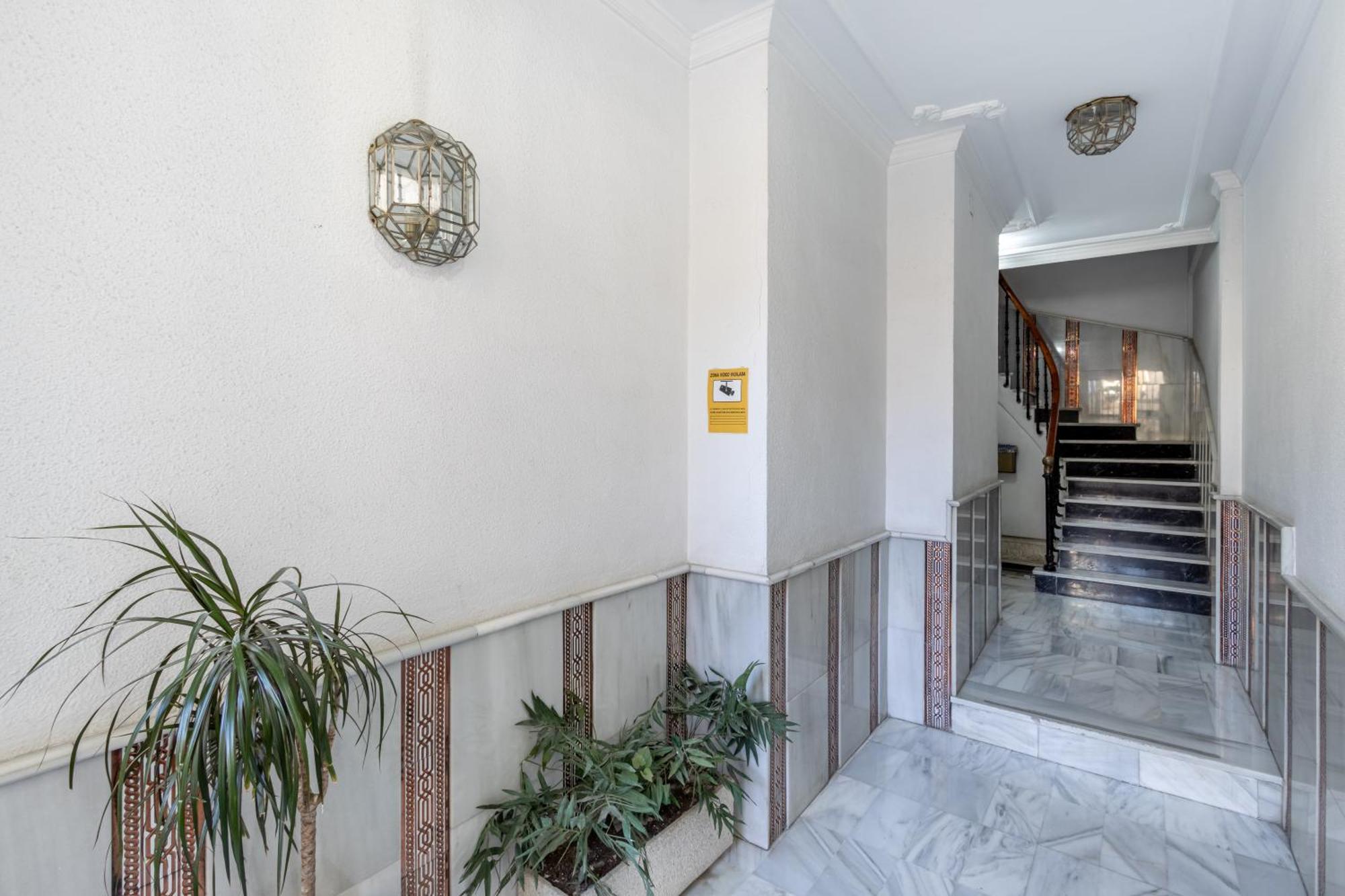 Elvira Elegant Suite Gran Via-Catedral Granada Bagian luar foto