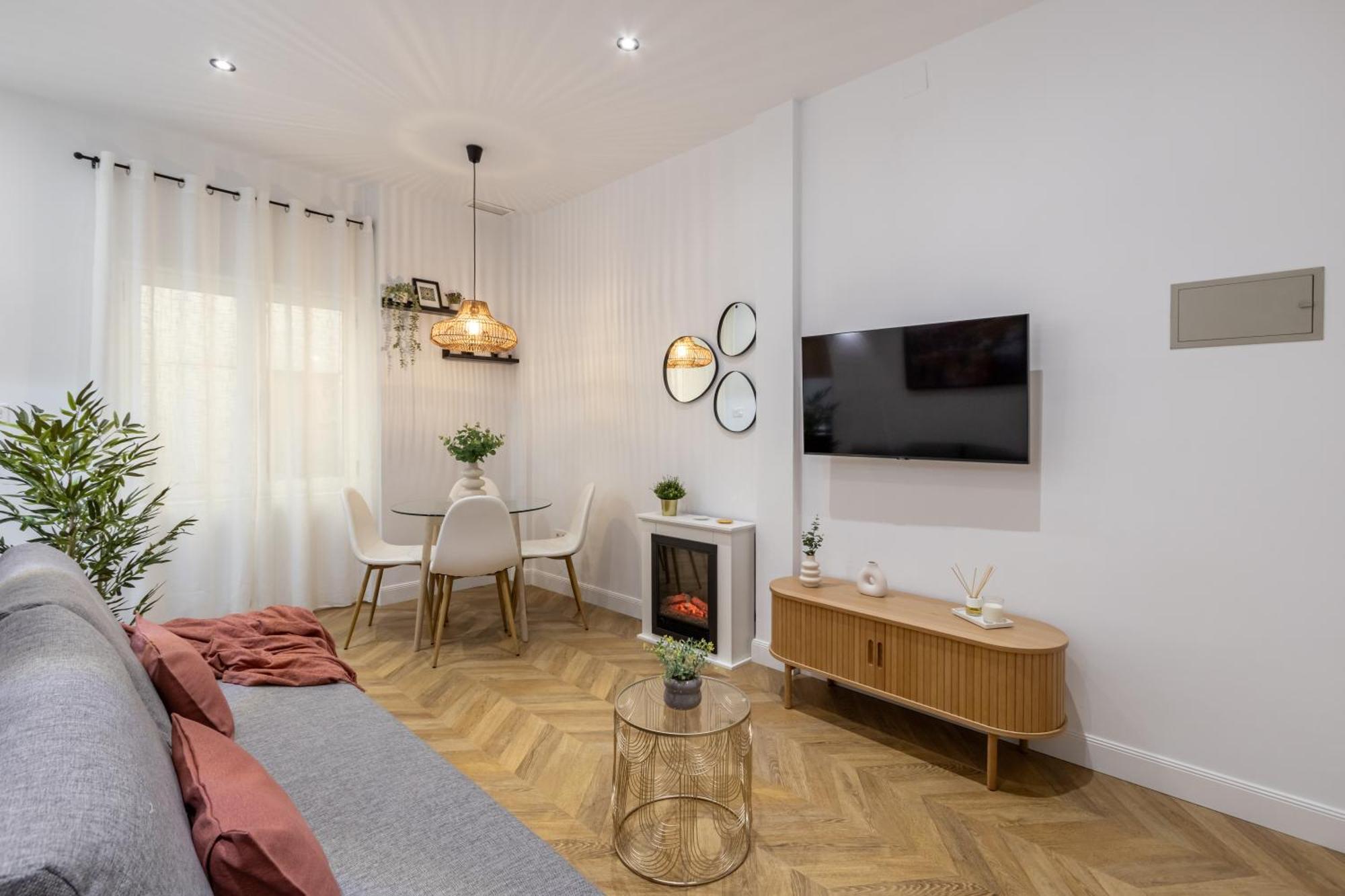 Elvira Elegant Suite Gran Via-Catedral Granada Bagian luar foto